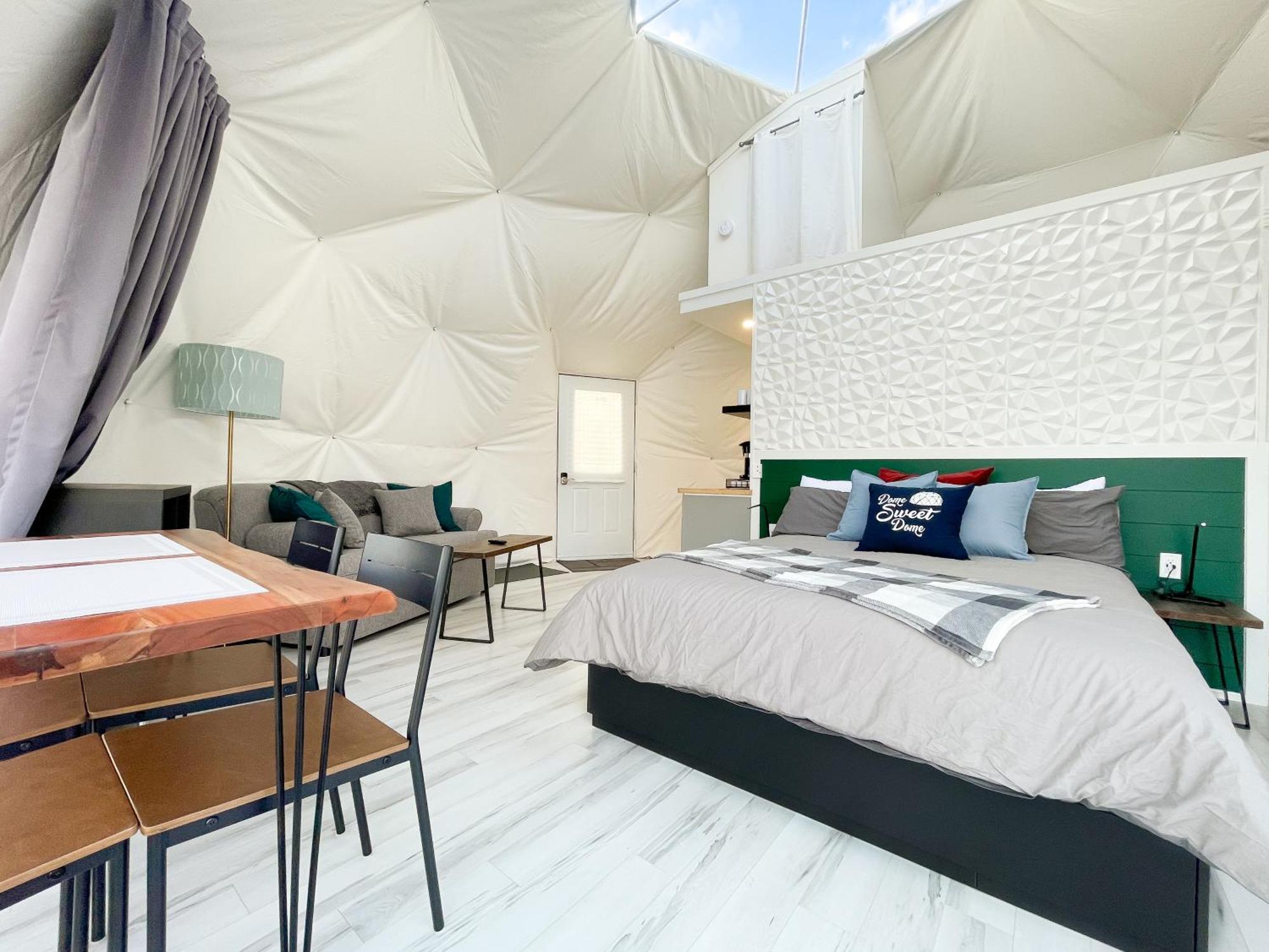 Victoria Beach Port Wade Glamping Domes 빌라 외부 사진